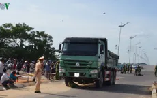 Nữ sinh lớp 12 bị xe tải cán tử vong trên đường đến trường ôn thi THPT