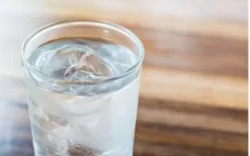 Uống nước lạnh có hại không?