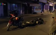 Xe máy đối đầu nhau, 3 người bị thương nặng