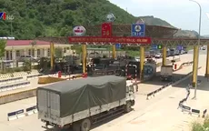 BOT Hòa Lạc - Hòa Bình phải xả trạm thu phí