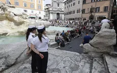Rome cấm du khách ăn uống, leo trèo, lội qua các đài phun nước