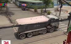 Xe tải trọng lớn hoành hành trên các trục đường cấm ở TP.HCM