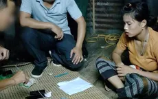 Đôi vợ chồng trẻ giấu ma túy dưới sàn nhà bán cho các con nghiện