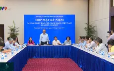 Nhà báo trong bối cảnh người người đưa tin trên truyền thông xã hội