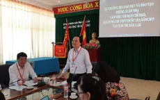 Bộ trưởng Phùng Xuân Nhạ kiểm tra kỳ thi THPT Quốc gia tại Đăk Lăk