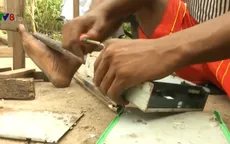 CH Congo: Biến rác thải thành nhạc cụ