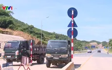 Mất an toàn giao thông tại trạm thu phí Hòa Lạc - Hòa Bình