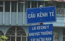 Điểm nóng kẹt xe cầu Kênh Tẻ, TP.HCM