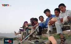 Afghanistan: Gia đình có 10 đứa trẻ thiệt mạng hoặc bị cụt chân do bom đạn