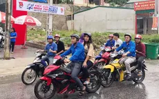 Đội xe ôm tình nguyện hỗ trợ học trò vùng cao đi thi
