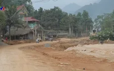 Đồng bào dân tộc thoát nghèo từ nông thôn mới