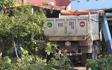 Xe ben tông xe máy, đâm vào nhà dân khiến 1 người thiệt mạng