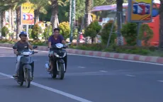 Vì sao tình trạng không đội mũ bảo hiểm vẫn tiếp diễn?