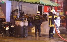 Nổ bình gas quán nhậu, khách và nhân viên nháo nhào tháo chạy
