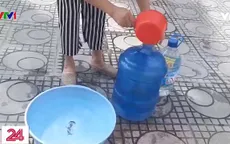 Nước sông Đà xuống thấp, người dân Hà Nội đối mặt với nguy cơ thiếu nước sạch