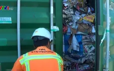 Indonesia gửi trả 8 container rác thải về Australia