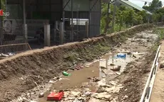 Dân khổ vì đường biến thành... kênh thủy lợi