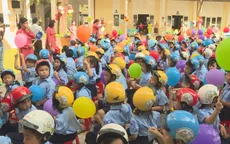 Học sinh TP.HCM tựu trường