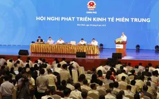 Thủ tướng: Phát triển miền Trung đừng để "hai chân dẫm vào nhau"