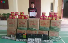 Dùng xe biển số giả chở thuê pháo nổ