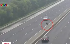 Xử phạt xe máy đi ngược chiều 10km trên cao tốc Hà Nội - Hải phòng