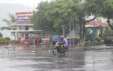 Bão số 3 suy yếu thành áp thấp nhiệt đới gây mưa lớn ở Hải Phòng