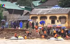 Bộ đội, Công an Thanh Hóa nỗ lực giúp dân khắc phục hậu quả mưa lũ