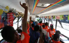 Biến xe bus thành lớp học cho trẻ di cư