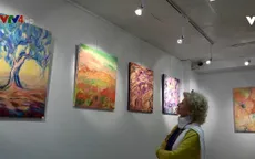 "Khoảnh khắc cuộc đời" - Triển lãm tranh của họa sĩ Pháp gốc Việt tại Paris