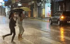 Trung Quốc phát cảnh báo đỏ trước khi siêu bão đổ bộ