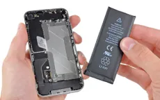 Apple mạnh tay "dẹp loạn" pin nhái cho iPhone