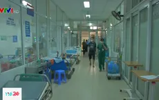 Nguy cơ phát tán siêu khuẩn kháng thuốc từ người nhà bệnh nhân