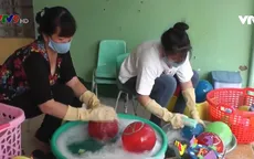 Đồng Nai cấp phát hóa chất Cloramin B khử trùng phòng bệnh tay chân miệng