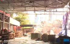 Nguy hiểm rình rập từ nhà máy hóa chất, cơ sở sản xuất ô nhiễm trong khu dân cư