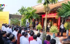 Dâng hương tưởng nhớ cụ Bùi Bằng Đoàn