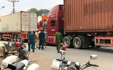 Mức xử phạt xe container chở hàng gây nguy hiểm