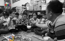 Cô giáo 6 năm nấu cơm trưa miễn phí cho học sinh nghèo