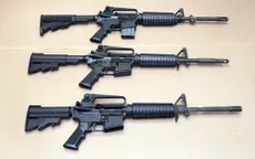 Mỹ dừng sản xuất súng AR-15 do người dân có quá nhiều