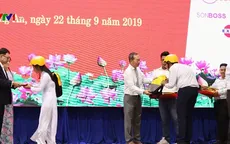 Trao học bổng cho học sinh hiếu học tỉnh Long An
