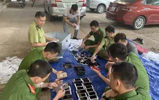 Thu giữ hơn 300 điện thoại iPhone nhập lậu từ Trung Quốc