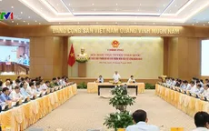 “Cắt vốn, chuyển vốn đầu tư công ở các dự án giải ngân chậm”