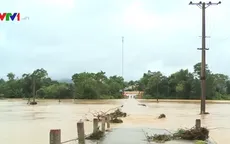 Hàng trăm trường học ở Hà Tĩnh hoãn khai giảng do mưa lũ