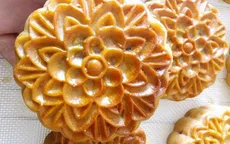 Bị phạt vì nhập cảnh mang theo bánh Trung thu nhân thịt lợn