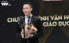 VTV Awards 2019: Ê-kíp chương trình Ký ức vui vẻ nghẹn ngào khi nhận giải Chương trình Văn hóa - Xã hội, Khoa học và Giáo dục ấn tượng