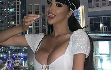 Chloe Khan liên tục khoe ngực ngoại cỡ