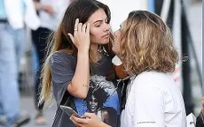 "Cô bé đẹp nhất thế giới" Thylane Blondeau tình tứ hôn bạn trai