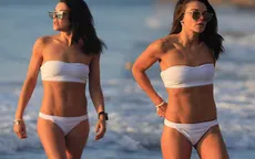 Faye Brookes khoe cơ bụng săn chắc