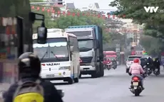 Thường xuyên xảy ra tai nạn do không có biển cảnh báo, đèn giao thông