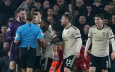 Manchester United nhận án phạt sau trận thua Liverpool