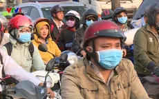 Giáp Tết, đường về miền Tây ùn tắc nghiêm trọng